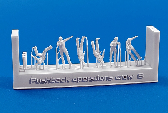 1/144 Pushback operations Crew "B"